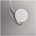 Оригінальна бездротова зарядка MagSafe для iPhone (MHXH3)
